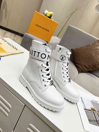 Louis Vuitton Leather Boots Wmns ID:20221117-355
